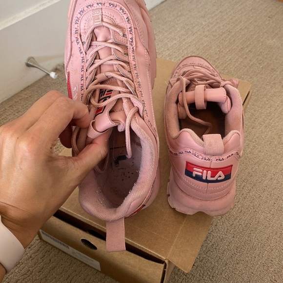 Pink fila disruptors - Picture 3 of 6